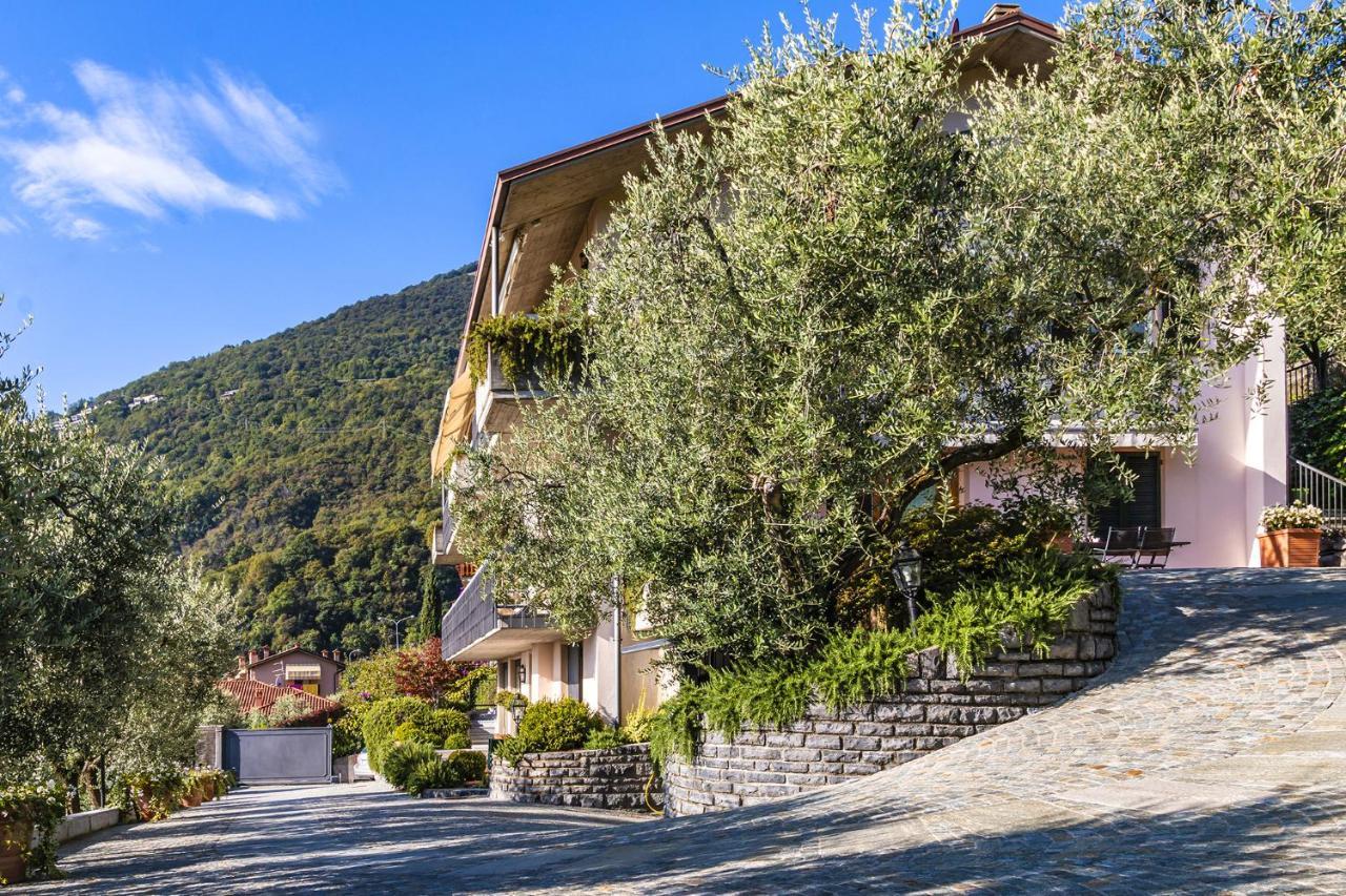 Iseolakerental - Vacanza Romantica Riva di Solto Exterior foto
